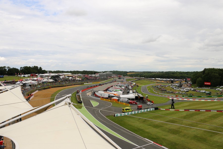 Quelle est la longueur du circuit de Silverstone ?